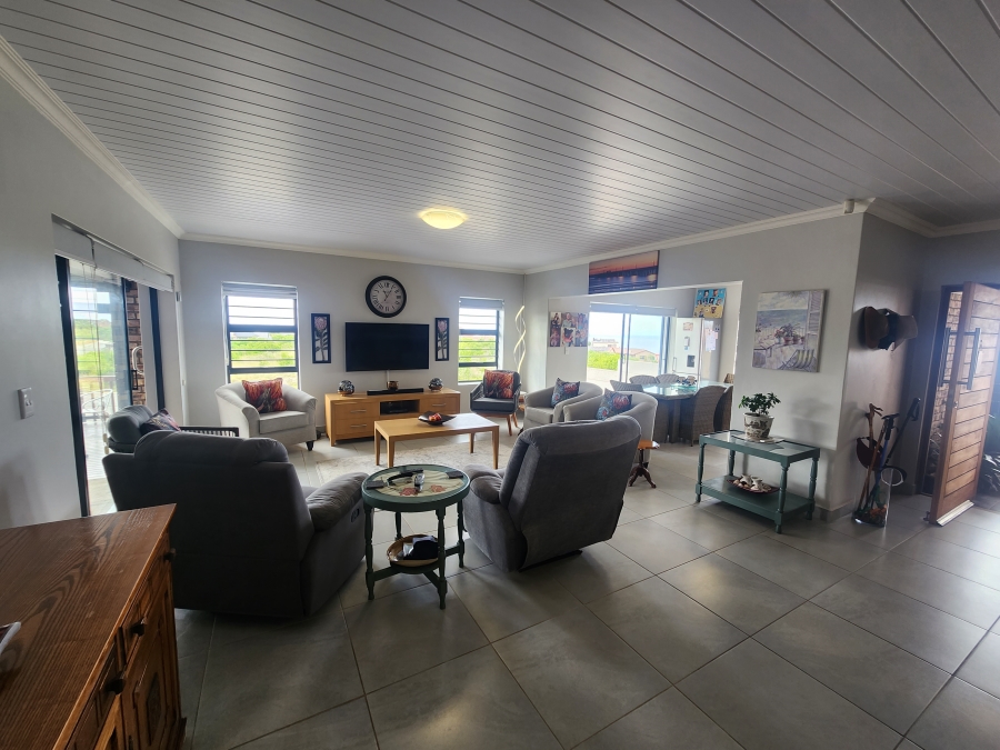 3 Bedroom Property for Sale in Dana Bay Western Cape